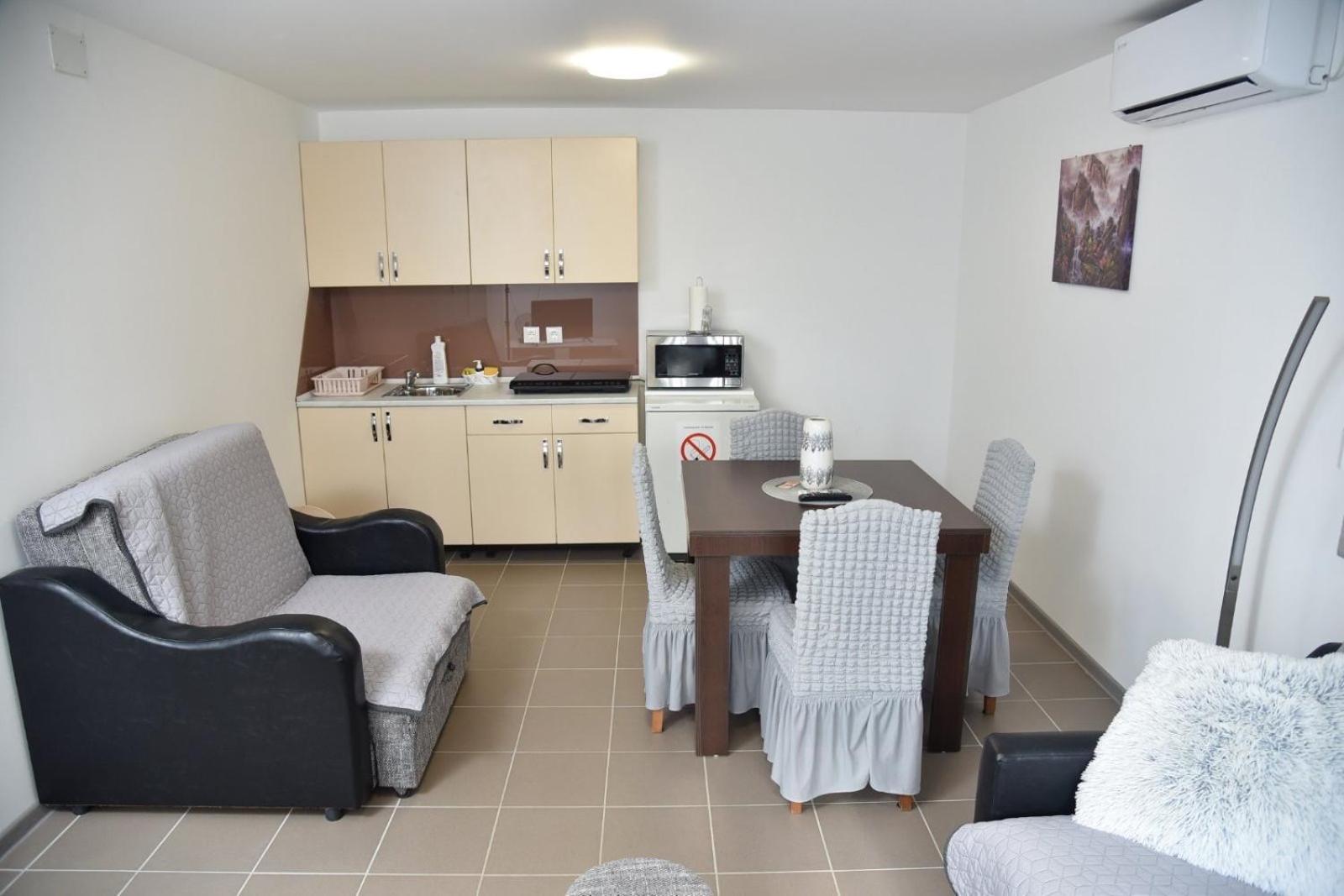 Boja Zalaska - Kameni Apartman Ягодина Экстерьер фото